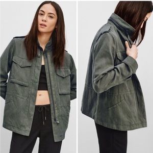 Community | Utility Jacket in Olive Green Size Small